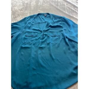 Torrid 2 - 2X Plus Top Blue Low‎ V Cut Button Up Shirt Blouse 3/4 Sleeves Tunic